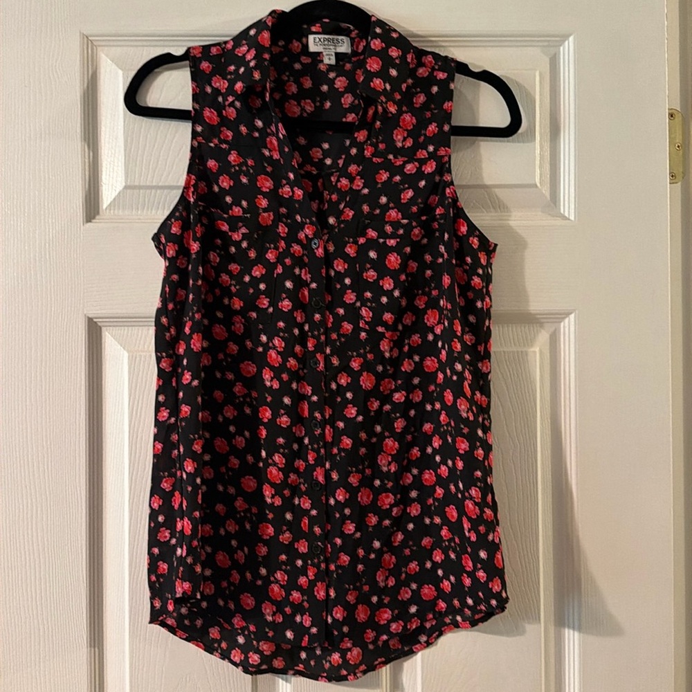 Flower pattern, Express portfolio original fit small sleeveless button up shirt